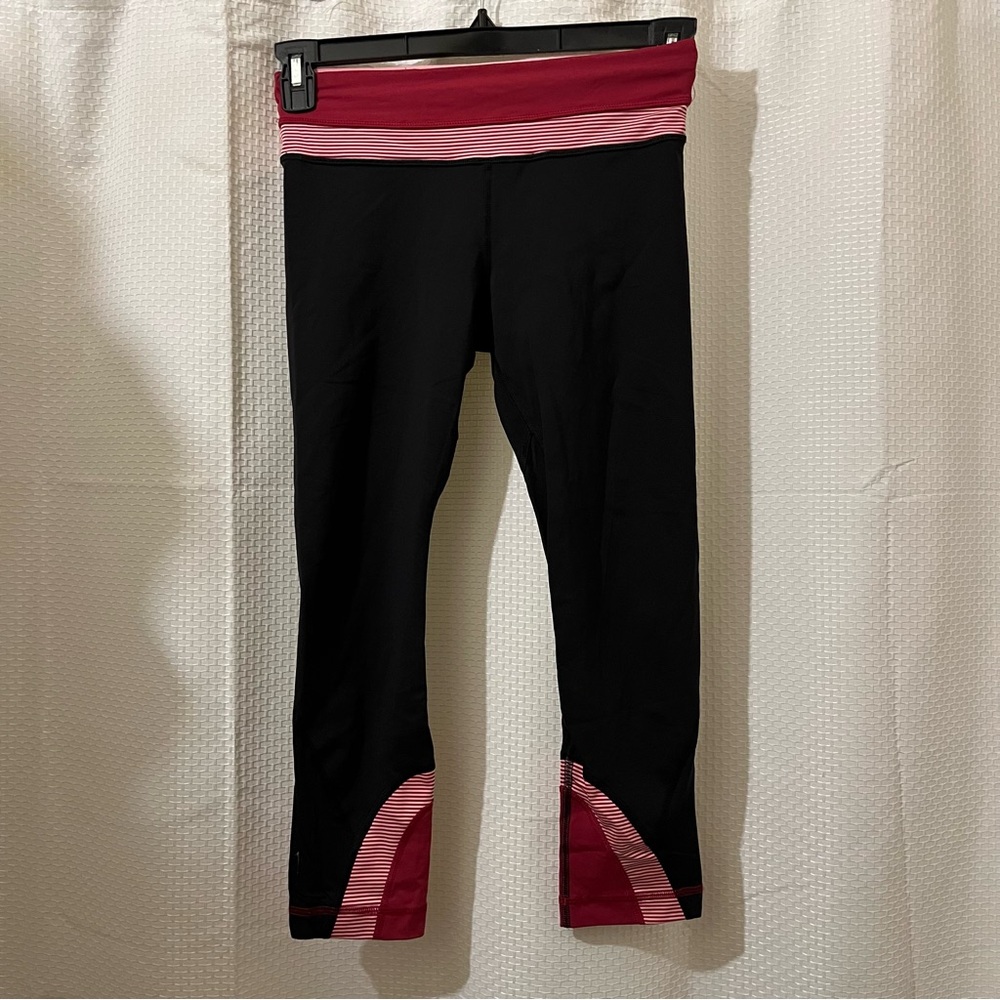 Lululemon Run Inspire Crop Leggings Size 4 Yoga Active Running Black